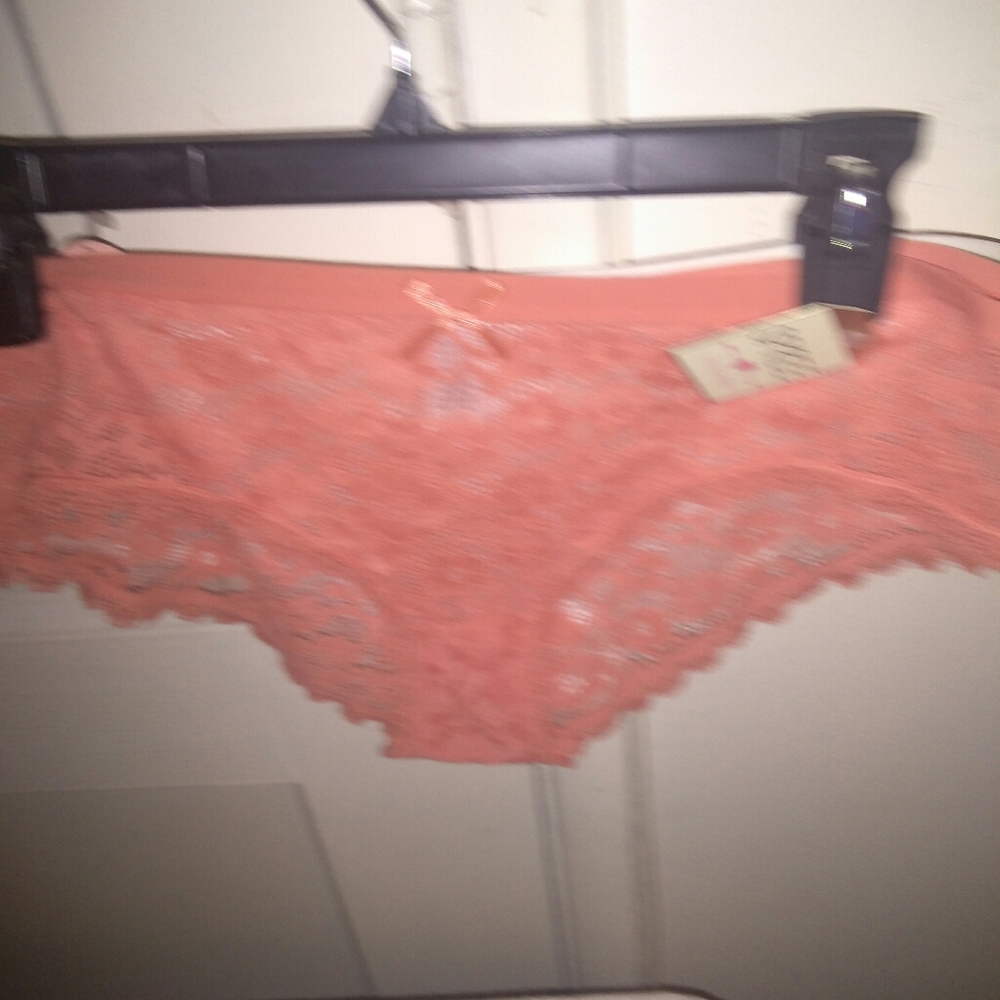 Intimates - Picture 4 of 5